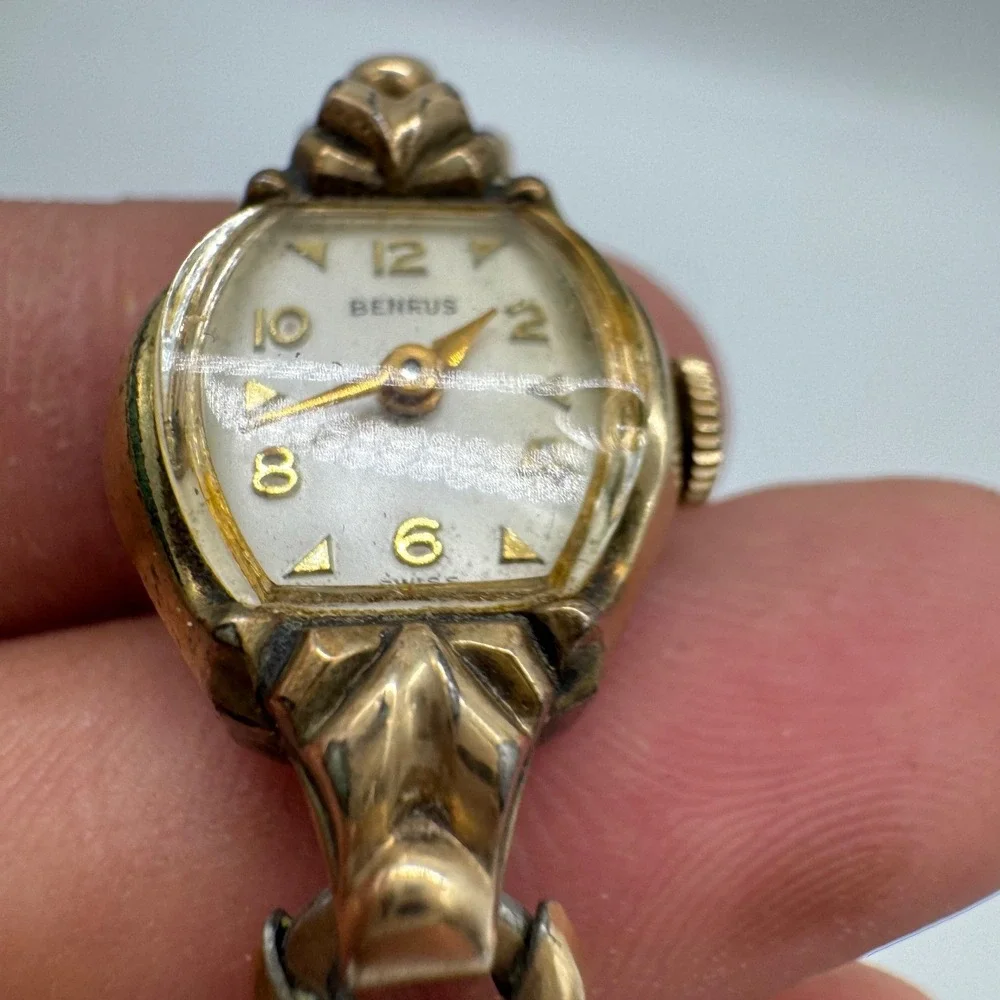 Vintage Benrus Women Watch 10K RGP Bezel Swiss Made Gold Tone‎ working movement